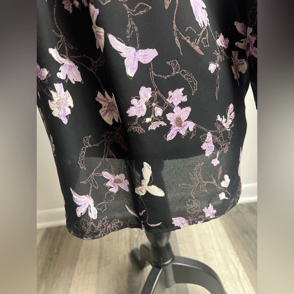 NWOT Black Wrap 3/4 Sleeve Blouse! - Picture 8 of 13